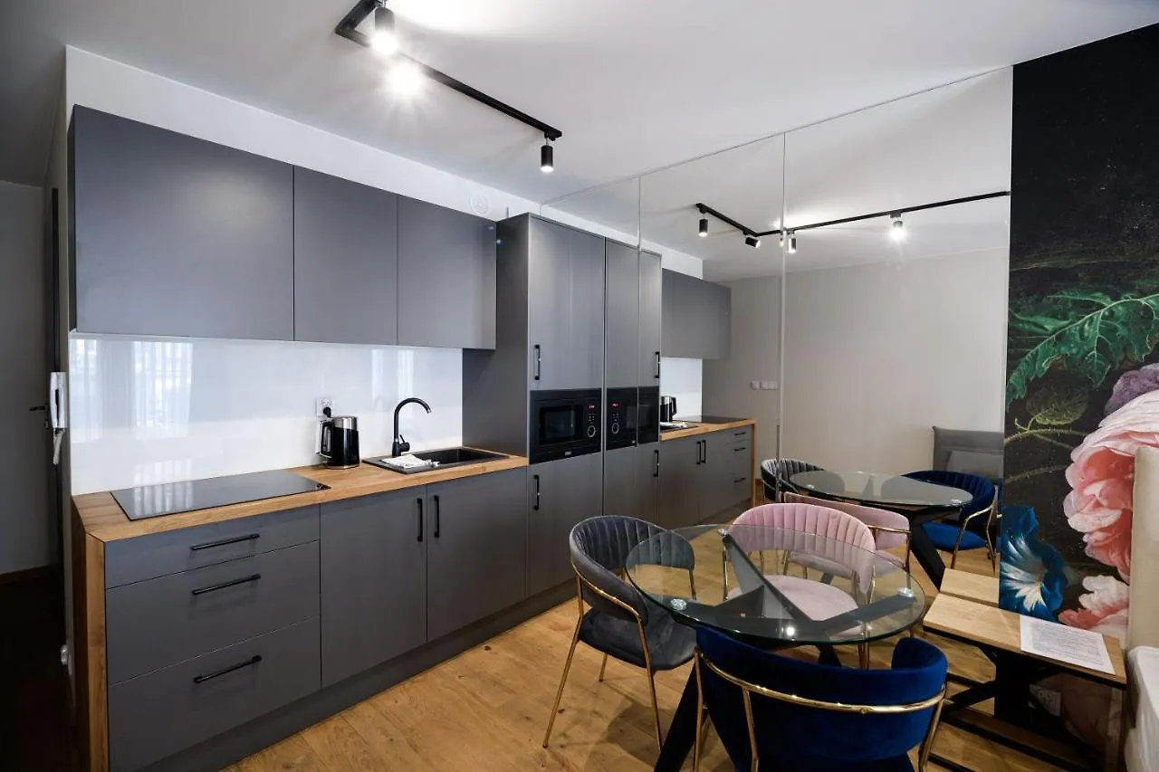 Aparthotel Inspire Miodova Residence Krasków Πολωνία