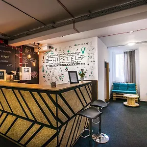 hipstel-warsaw.warsawhotelspoland.com/