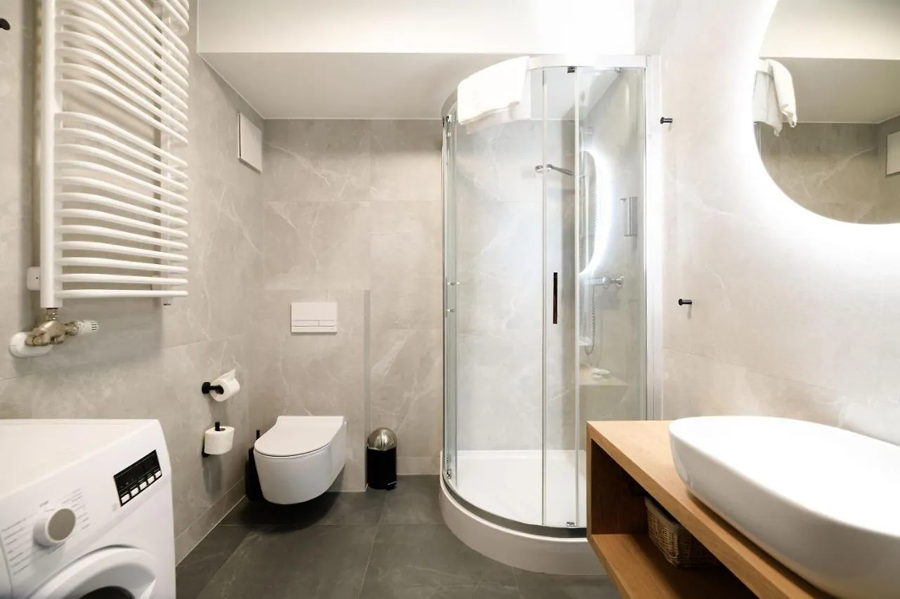 Aparthotel Inspire Miodova Residence Krakow 4*,